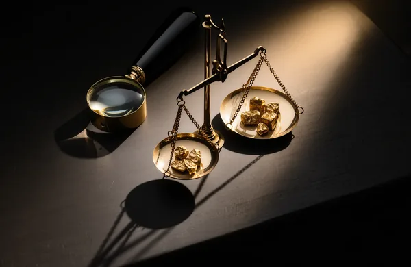 Physical Gold: The Ultimate Hedge in a Systemic Collapse